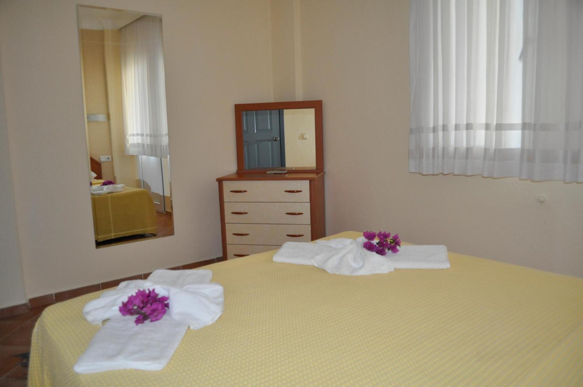 Dogan Apart Hotel Göcek Exterior foto